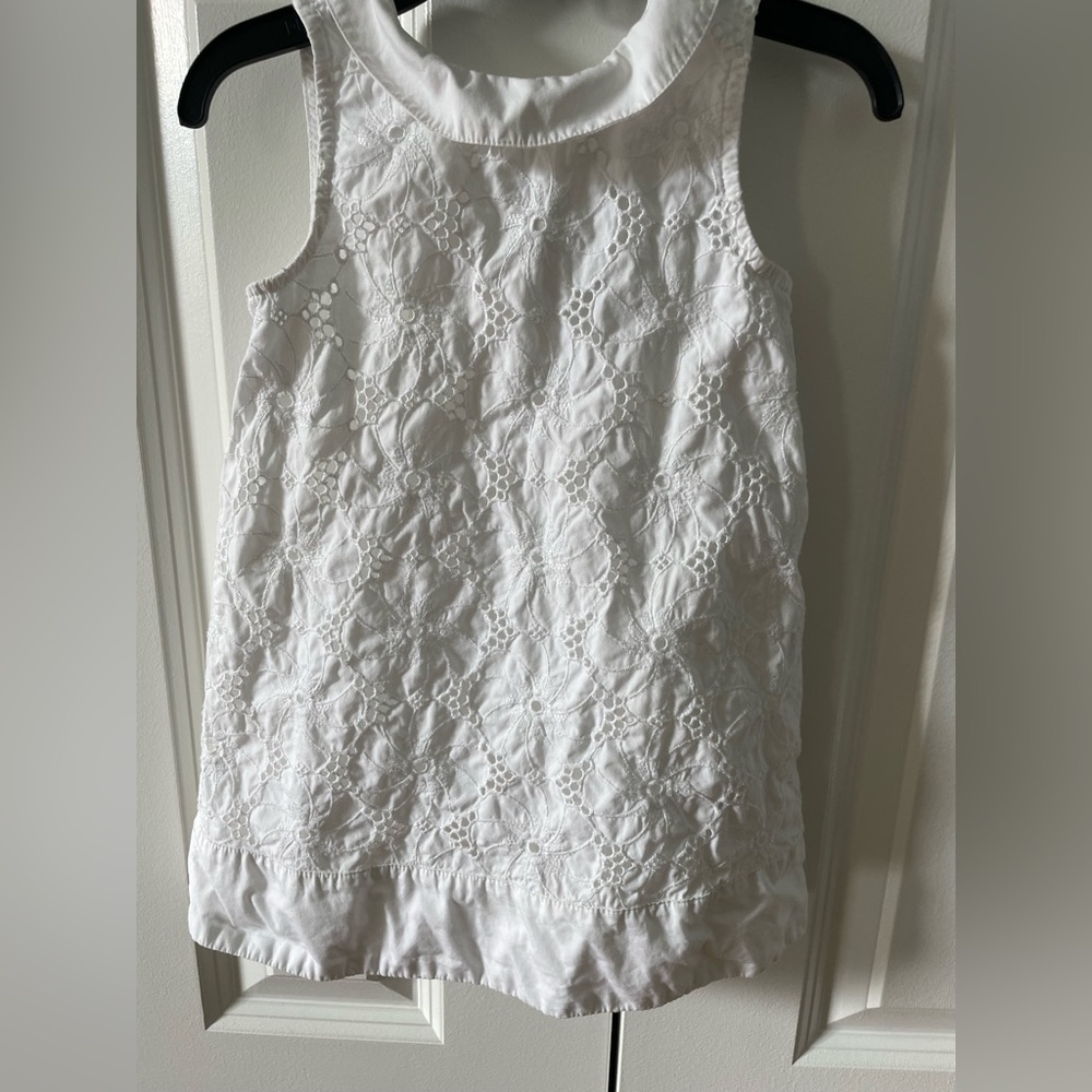 Beautiful white Flower eyelet dress in size 2T by Janie and Jack. 💯 cotton